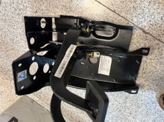 تصویر مجموعه پدال کلاچ و ترمز نیسان وانت 