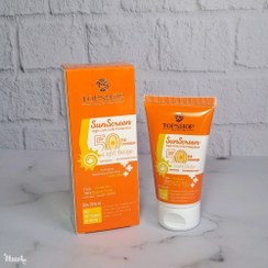 تصویر کرم ضد آفتاب کرم پودری بژ روشن SPF50 تاپ شاپ کد 1626192 