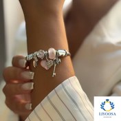 تصویر دستبند نقره ای طرح قلب و کلید پاندورا 