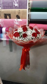 تصویر دسته گل رز هلندی و عروس 