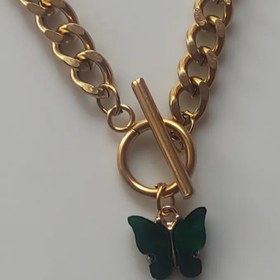 تصویر ست زیبای دستبند و گردنبند زنجیر کارتیر تراشخورده و پروانه زیبای یشمی همراه با قفل تی 