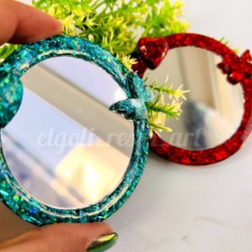 تصویر آیینه ی کوچک جیبی 