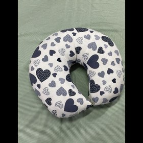 تصویر بالش شیردهی مدل قلب 