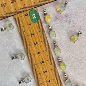 تصویر آویز اپال 