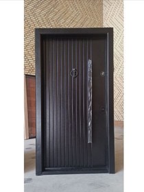 تصویر درب ضدسرقت روکش فلز مدل رایان 