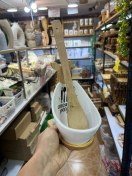 تصویر زیر قاشقی سرامیکی چوبی 