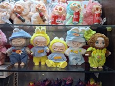 تصویر عروسک سورپرایزی لبوبو 