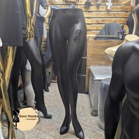 تصویر مانکن نیم تنه پا مشکی 