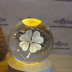 تصویر گوی کریستالی طرح گل 