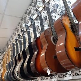 تصویر گیتارYAMAHA C90 با ضمانت 