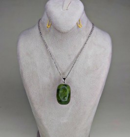 تصویر گردنبند سنگ یشم Jade