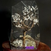 تصویر جماریوم درخت زندگی کوارتز بر بستر پیریت 