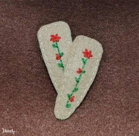 تصویر گیره سر گلدوزی شده - کد 2178746 