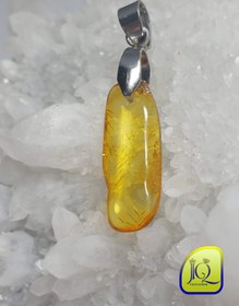 تصویر آویز کهربای بالتیک 