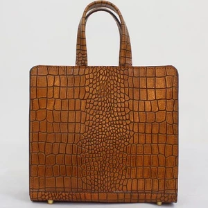 تصویر فروشگاه چرم لوک