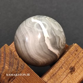 تصویر گوی مرمر قطر3 با پایه چوبی marble ball r3