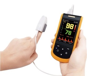 تصویر پالس اکسیمتر کریتیو مدل SP20 