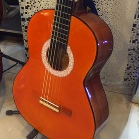 تصویر گیتار یاماها سی 70 