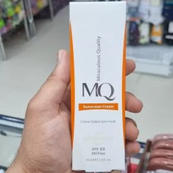 تصویر کرم ضدآفتابMQ فاقد چربی بژ طبیعی با SPF50 