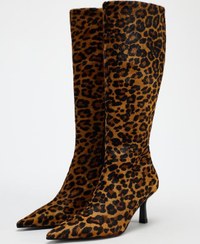 تصویر بوت زنانه زارا ANIMAL PRINT LEATHER HEELED BOOTS 