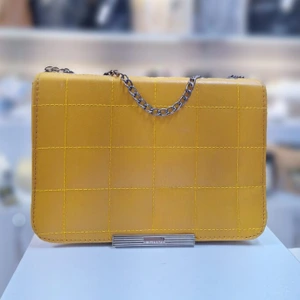 تصویر فروشگاه کیف و کوله شیک سال