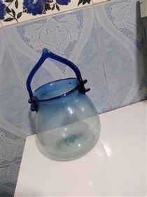 تصویر تنگ بلوری دستساز آبی رنگ قدیمی کلکسیونی 