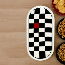 تصویر سینی بیضی طرح شطرنجی 