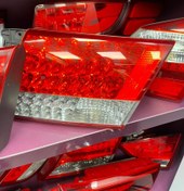 تصویر چراغ خطر صندوق هیوندای آزرا led سمت راست ۲۰۱۰ Tail light