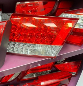 تصویر چراغ خطر صندوق هیوندای آزرا led سمت راست ۲۰۱۰ Tail light