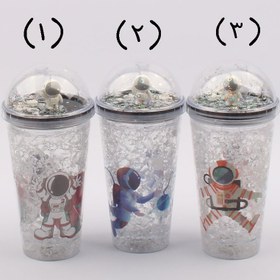 تصویر لیوان اسموتی چراغ دار فضانورد کودک 