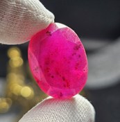 تصویر نگین جید یاقوتی 