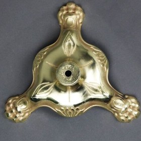 تصویر پایه پرچم تشریفات پنجه شیری طلایی – نقره ای 