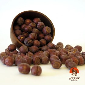 تصویر فندق با پوست 