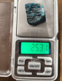 تصویر سنگ آپاتیت تراش نخورده 25گرم راف اصل طبیعی کلکسیونی 