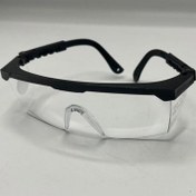 تصویر عینک محافظ ناخنکاری 