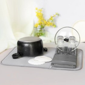 تصویر نمگیر کنار سینک 