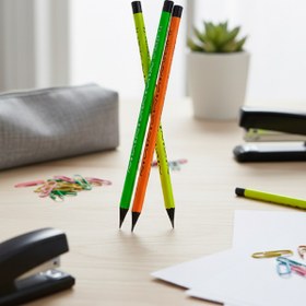 تصویر مداد سه گوش woke 