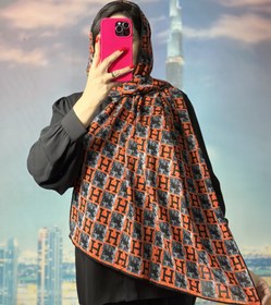 تصویر شال طرحدار HERMÉS 