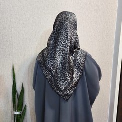 تصویر روسری ابریشم مامی مجلسی نجم بانو 