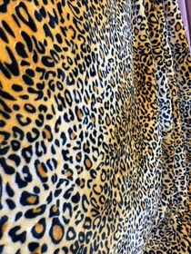 تصویر پتو دونفره تک رو گرم بالا جنس اکرولیک از برند کاندیش - پلنگی 