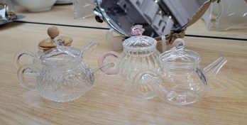 تصویر قوری زعفران پیرکس کلاسیک – ظرافت و دوام در دم‌کردن زعفران 