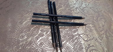 تصویر مداد سوسمار نشان alligator نوستالژی 