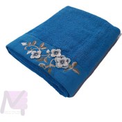 تصویر حوله استخری طرح رینگ گلدار 