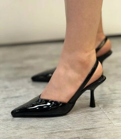 تصویر پاشنه زارا هفتی 