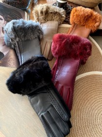 تصویر دستکش چرم خزدار روسی 