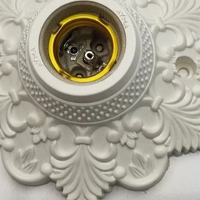 تصویر سرپیچ طرح دار سفید 