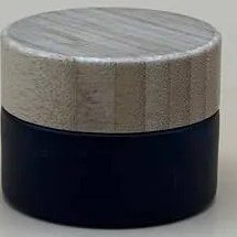 تصویر شیشه کرم 15 گرم وارداتی بامبو 