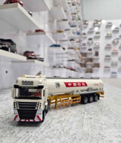 تصویر تریلی حمل سوخت TANK TRUCK 