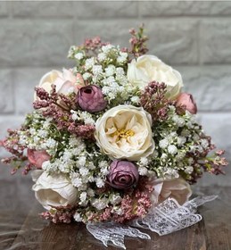 تصویر ژیپسوفیلا با گل عروس مصنوعی 