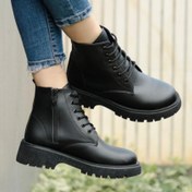 تصویر نیم بوت زنانه تیمبرلند چرم ضدآب بغل زیپ زیره یخ شکن رنگ مشکی و کرم 